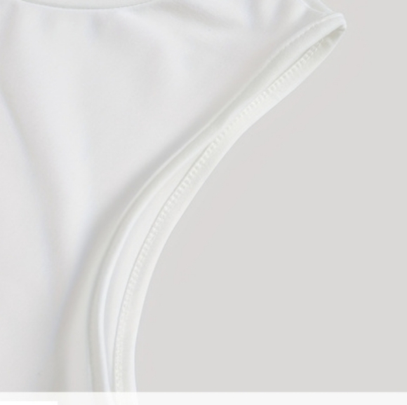 NEW!!! "BARBIE"  Sleeveless Tank Top - SZ XL - Picture 4 of 4